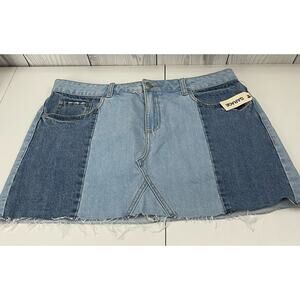 NEW Garage - Women’s Two-Tone Denim Jean Mini Skirt Size Large Cotton